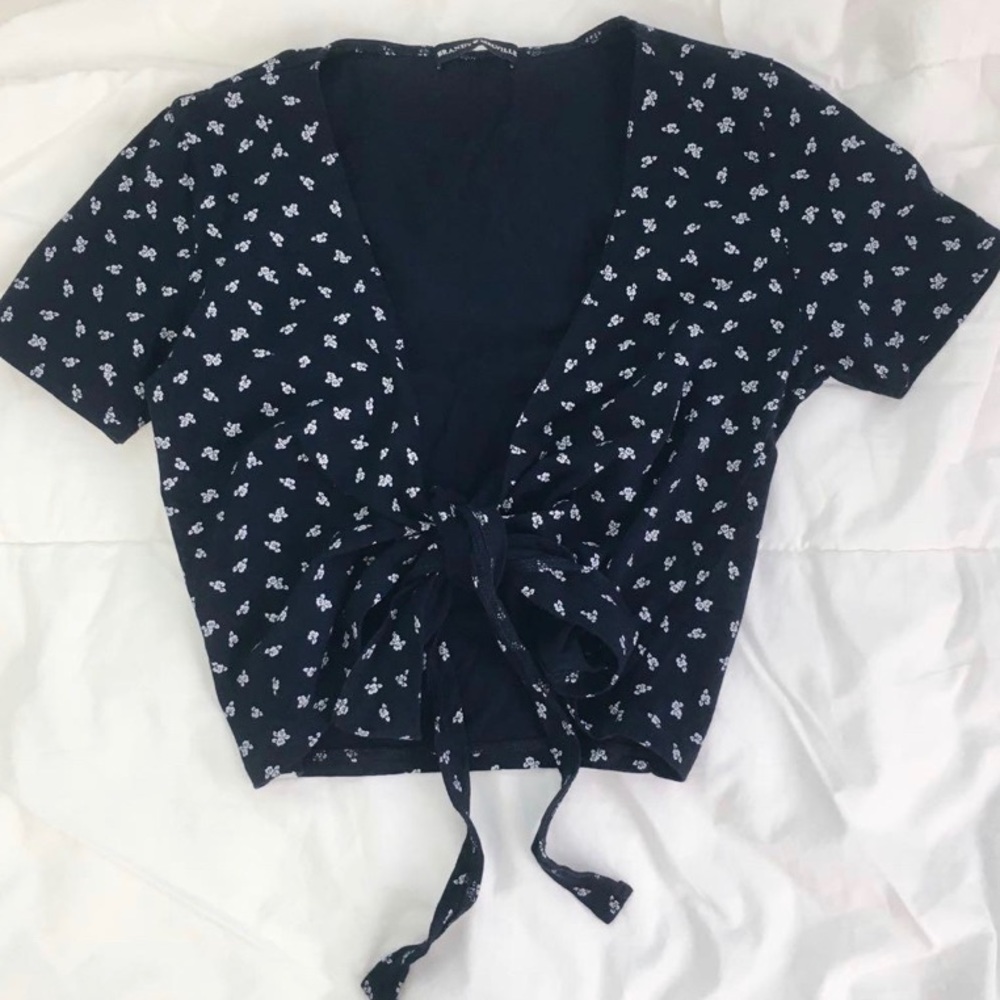 brandy melville wrap top!